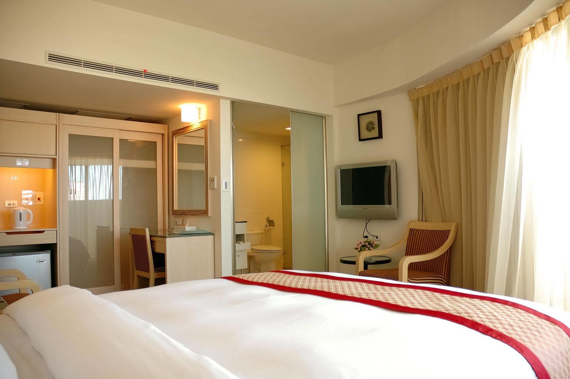 Ocean Hayline Hotel Ji'an Buitenkant foto